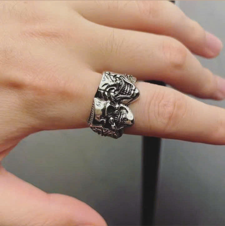 Retro Two-Face Joker Ring – Silver Punk Style